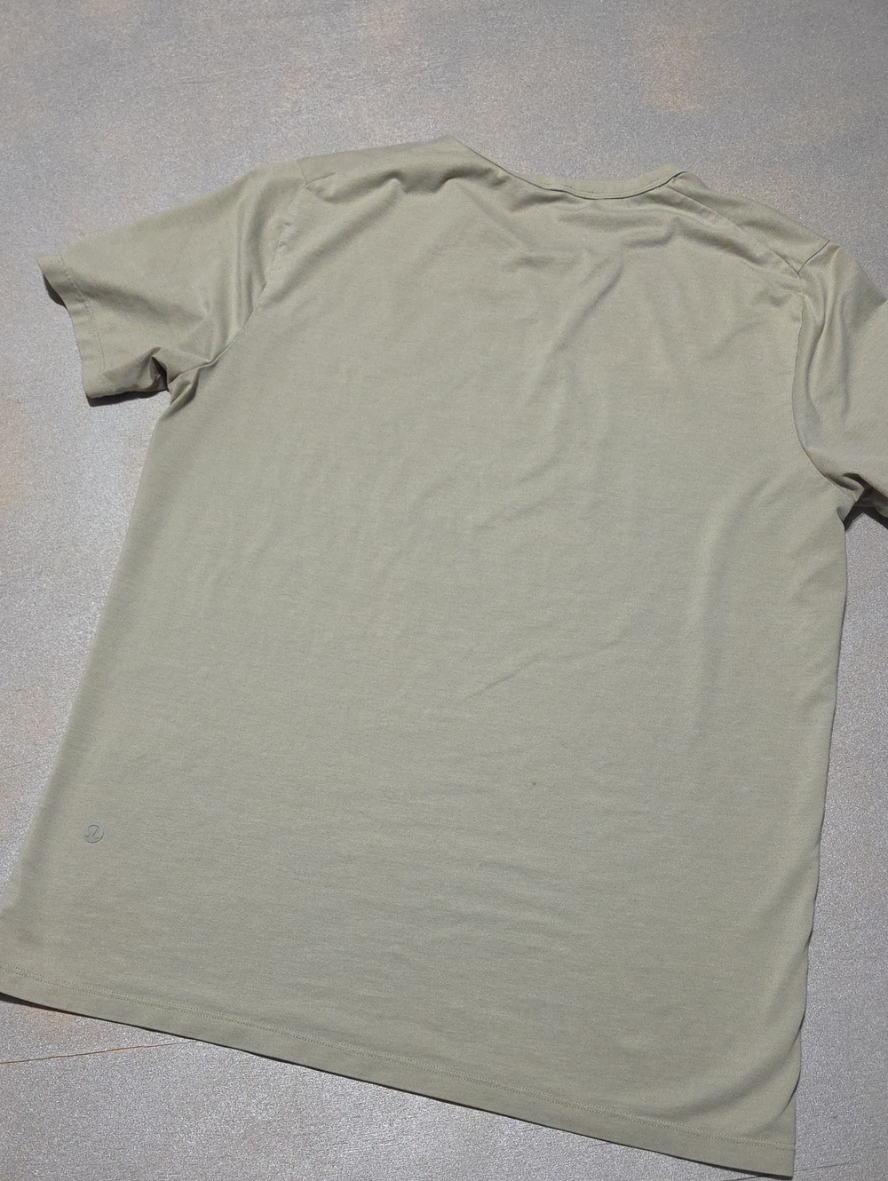 lululemon athletica Men's Short Sleeve Crew Tee in Olive